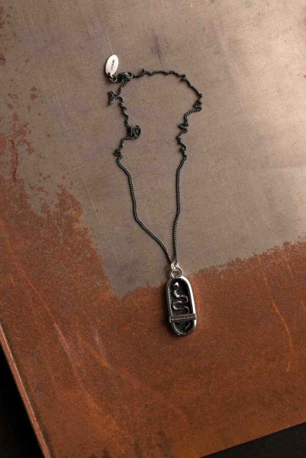 pill-necklace-1200d