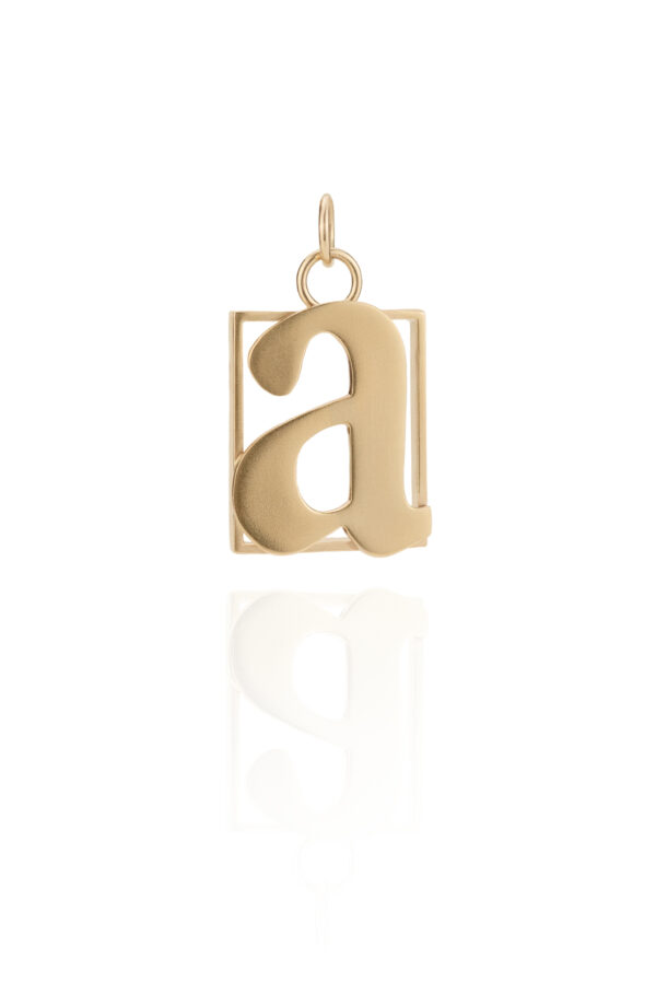 Oversized Serif in 14k yellow gold