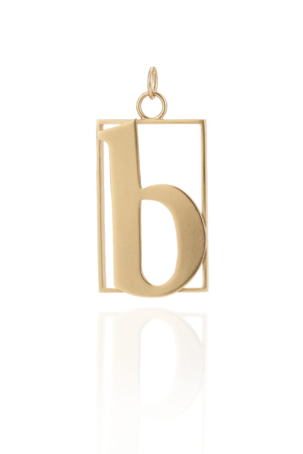 Oversized Serif in 14k yellow gold